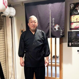 粉もん処 重（かさね）」店主の上月誠二さん。