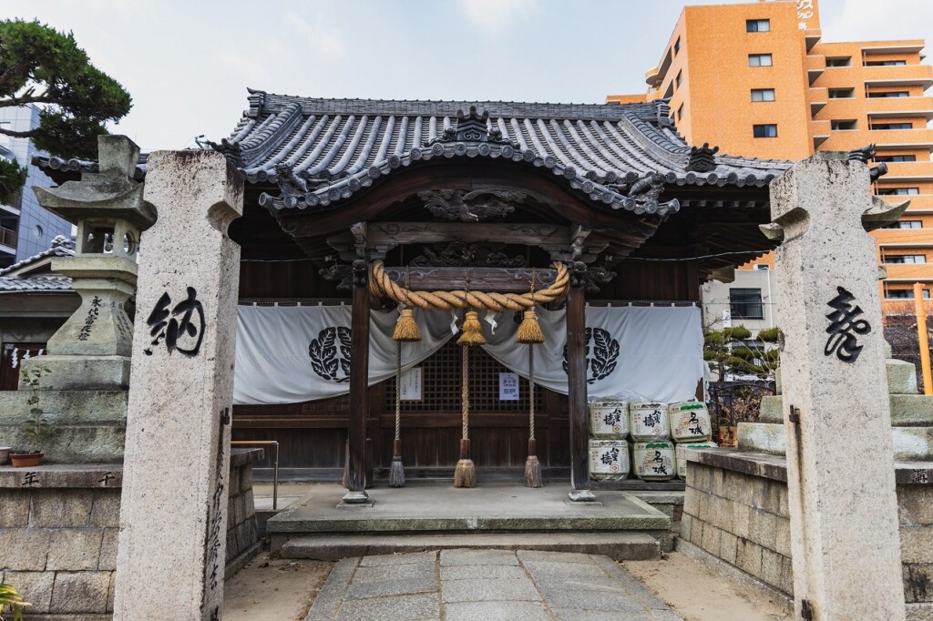 薬と怪談の二つの顔を持つ神社 - 姫路 十二所神社