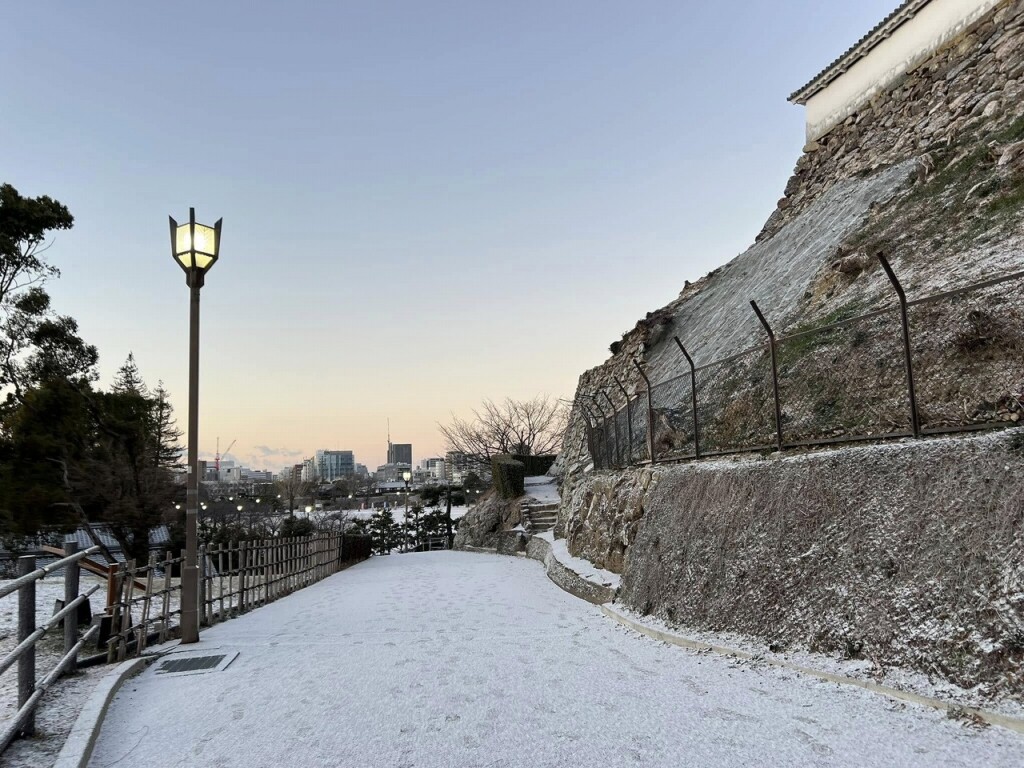 2025年2月8日の雪景色 姫路城