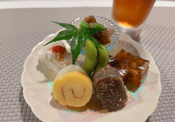 姫路 和スタイル穂 やまみなみ クリスタル横丁