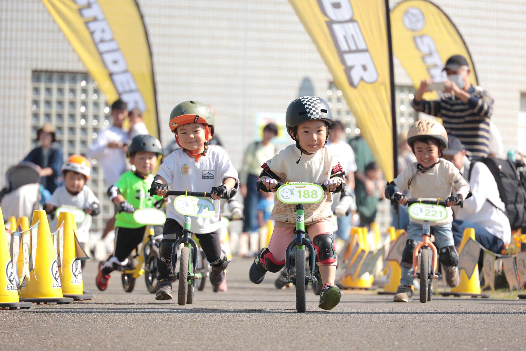 ランバイク大会「ストライダーエンジョイカップ 姫路城ウォーターステージ