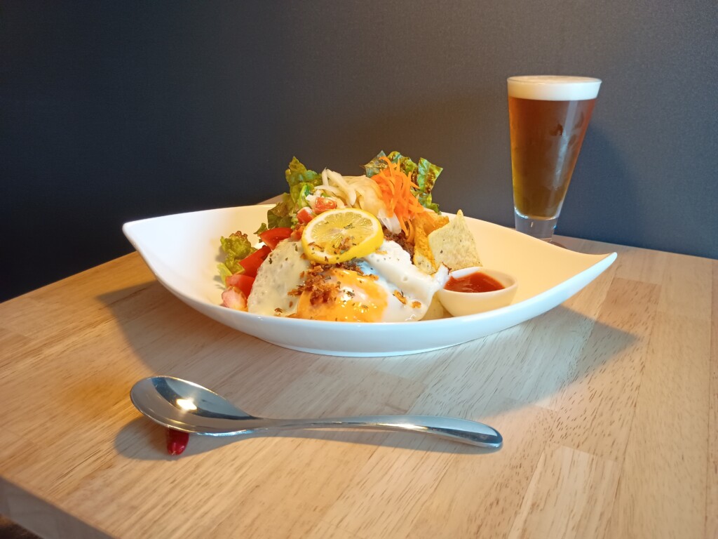 タコライスとクラフトビール