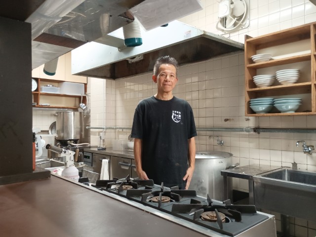 店主の齋藤さん