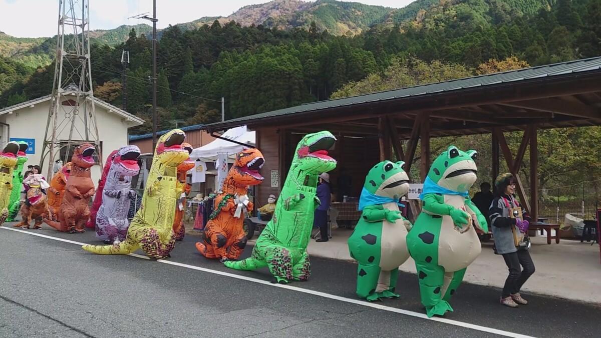 ティラノザウルス 姫路 奥播磨かかとの里