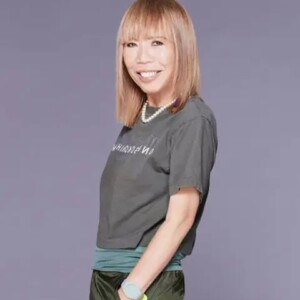 デザイナー・コシノミチコ（写真提供：姫路皮革製品推進協議会）