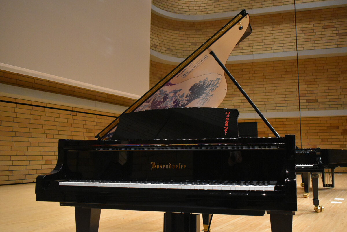 アクリエ姫路　ピアノ　ベッセンドルファー